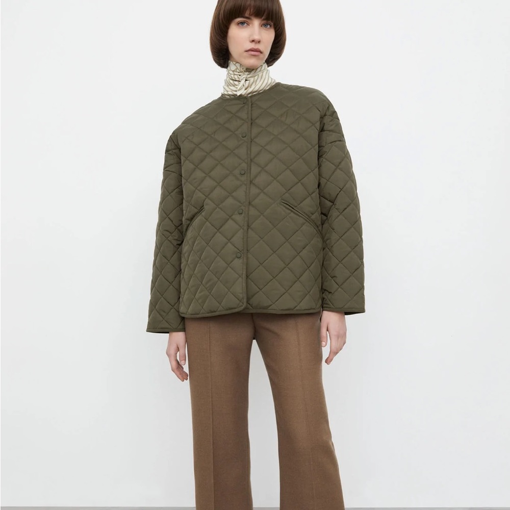 Toteme signature quilt jacket cornichon in dark green NWT